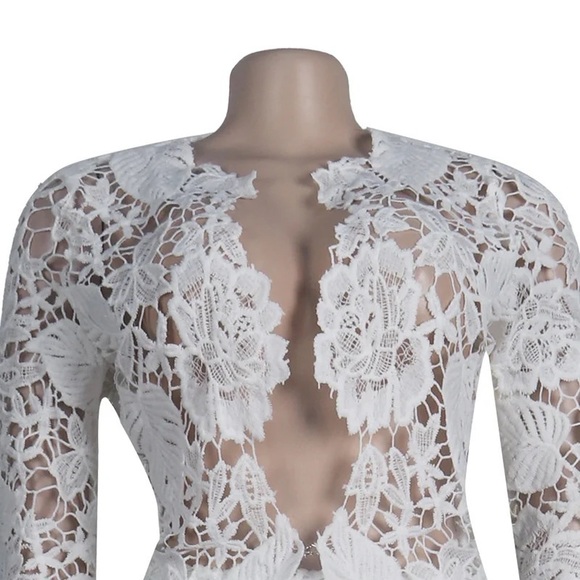 NWOT - White Lace Shorts and Top Set - Picture 5 of 7